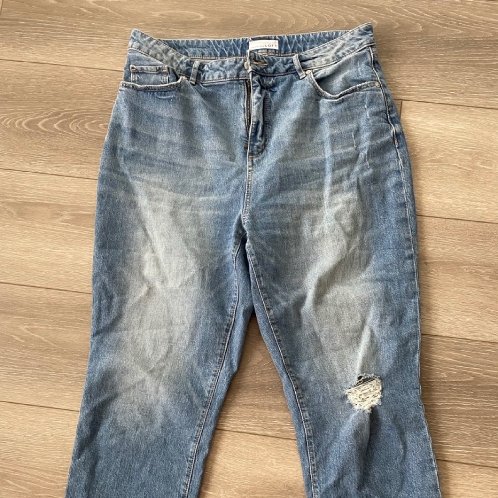 Loft Curvy Straight Crop Raw Hem Jeans Size 30 / 10